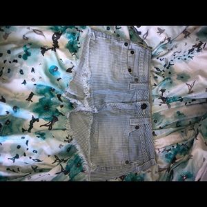 true religión shorts